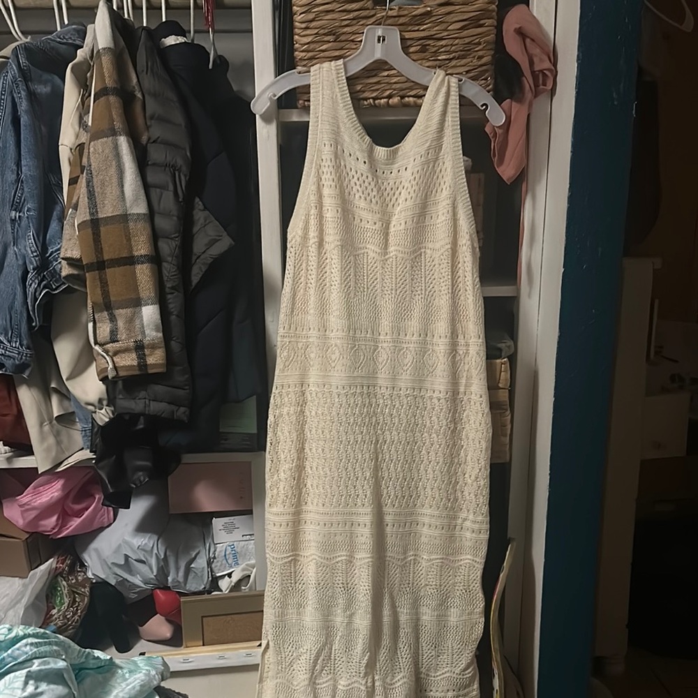 Elegant Cream Sleeveless Dress